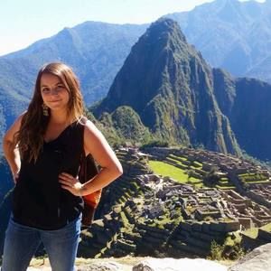 Meet your Posher, Adrienne